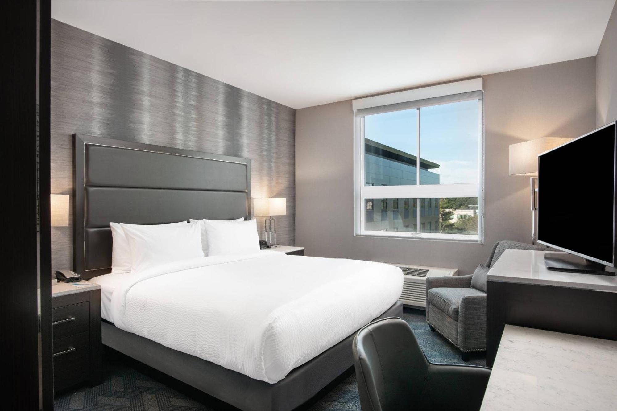Fairfield Inn & Suites By Marriott Boston Waltham Buitenkant foto